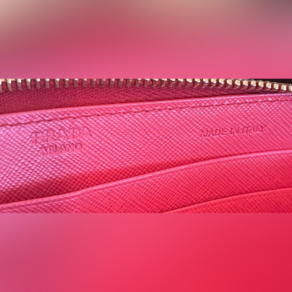 COA🍓PRADA🍓Strawberry🍓Saffiano Leather Bow Continental Wallet - Picture 5 of 8
